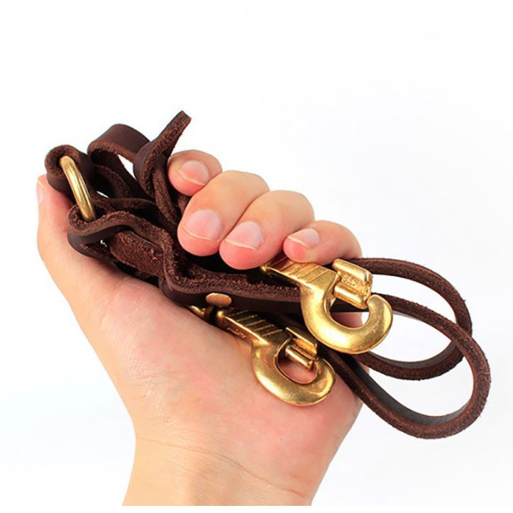 dây dắt đôi cho chó bằng da bò bản 1.2cm ,móc khóa và chốt bằng đồng
