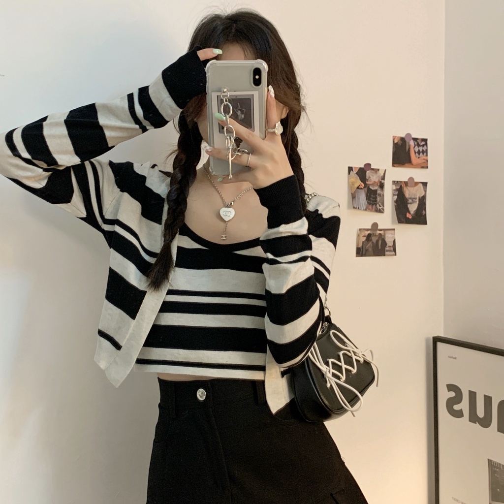 Set áo khoác cardigan sọc ngang + áo hai dây ngắn thời trang mùa thu hàng mới dành cho nữ