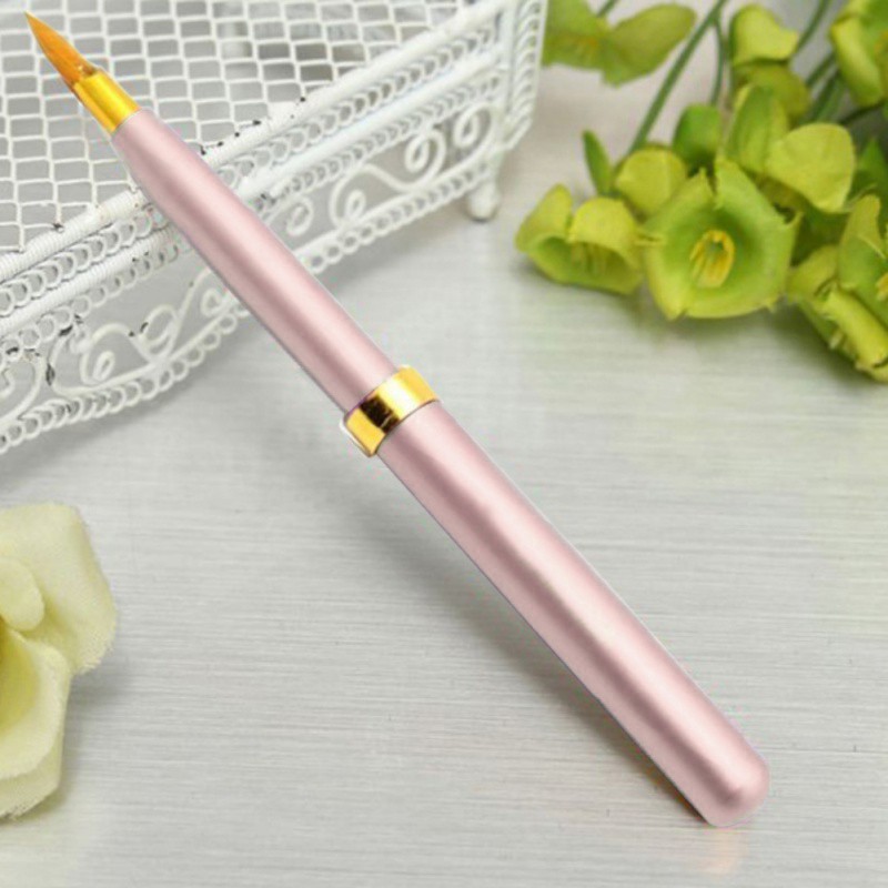 Bút cọ đánh son môi