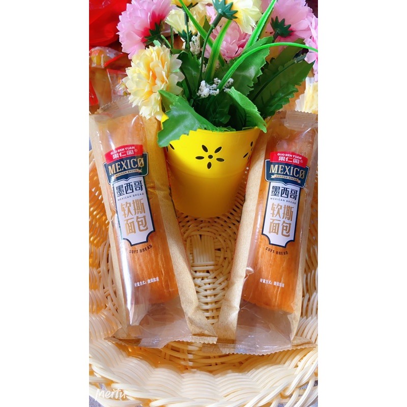 Bánh mì dài bơ sữa