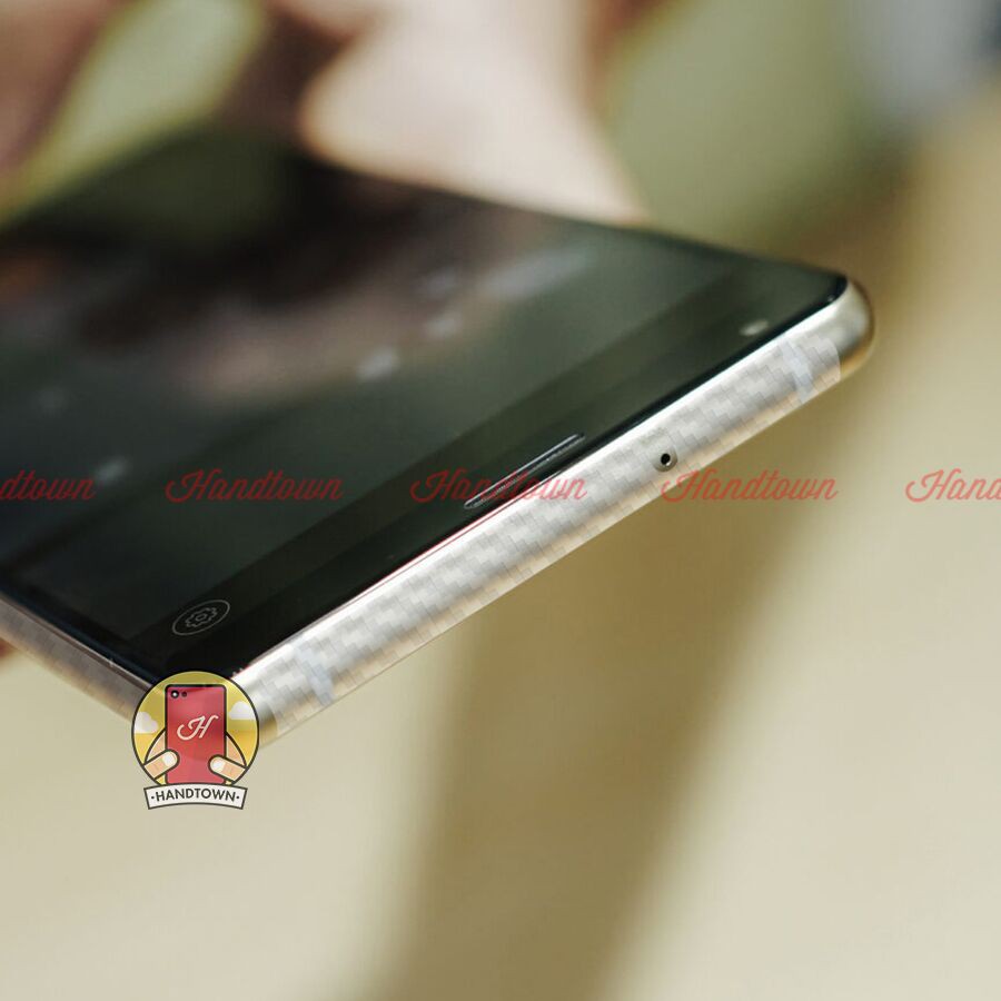 Miếng Dán Lưng Cacbon Bphone B86 / B86S Full Lưng Và Viền