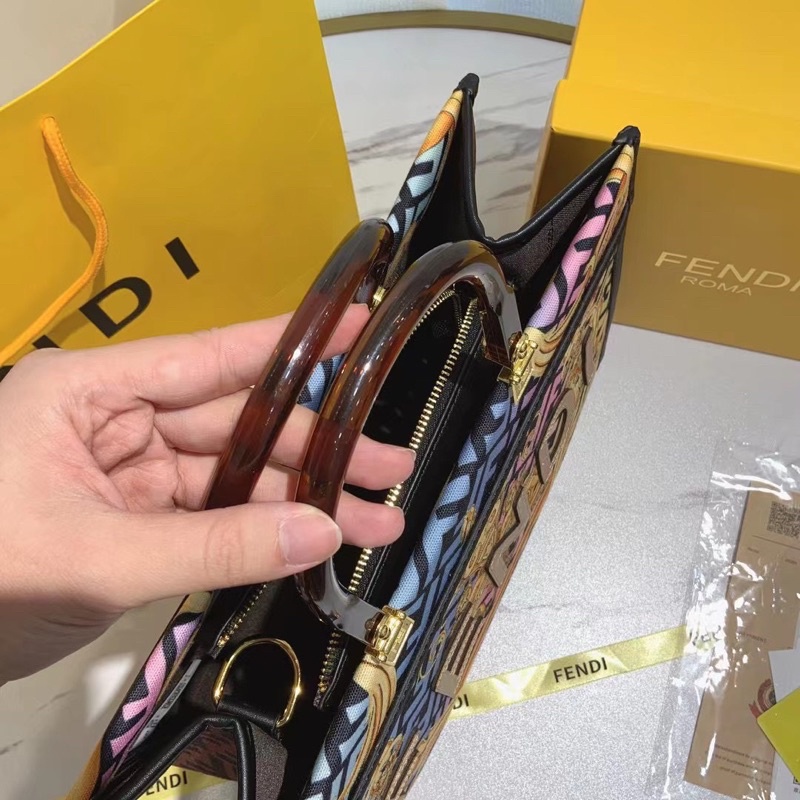 TÚI FEN.DI QUAI XÁCH