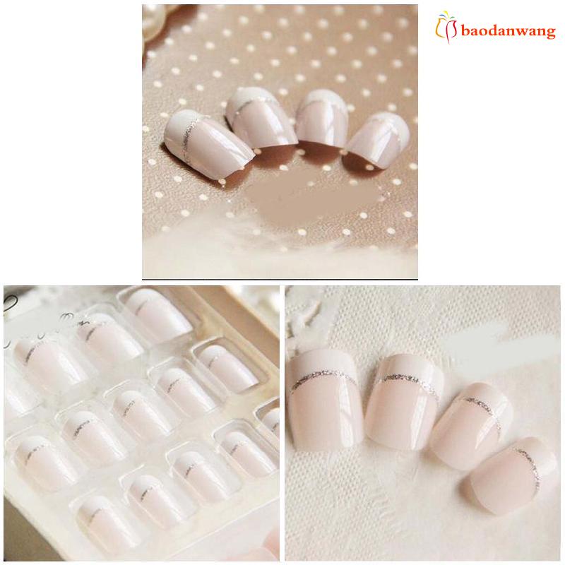 [Hàng mới về] Set 24 móng tay giả ngắn màu trắng nhạt che phủ toàn diện phong cách Châu Âu đơn giản
