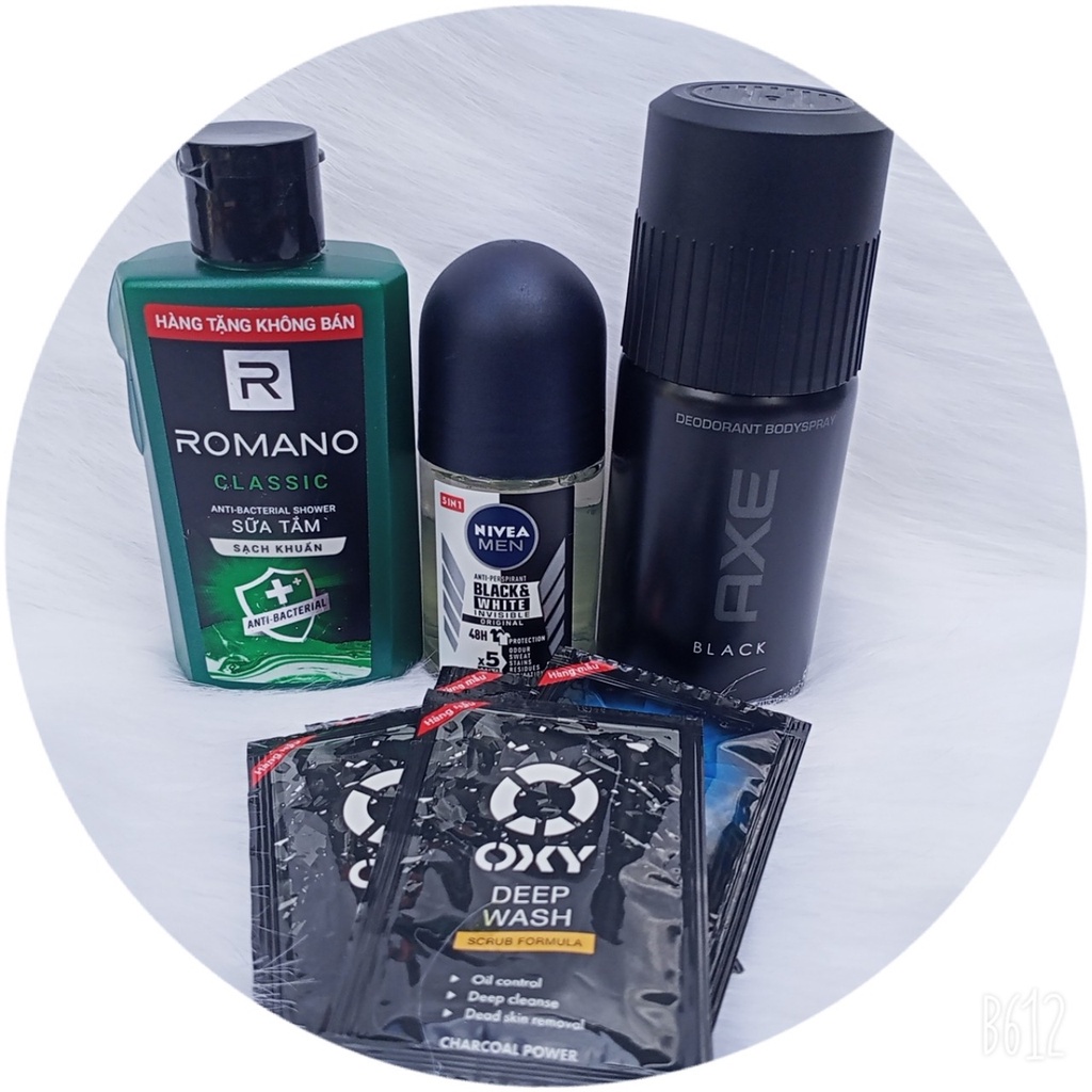Set 4 món gồm: 1 Chai sữa tắm Romano 60g + 5 Gói Sữa rửa mặt Oxy 3g + 1 Lăn khử mùi Nivea 25ml + 1 Xịt khử mùi 50ml