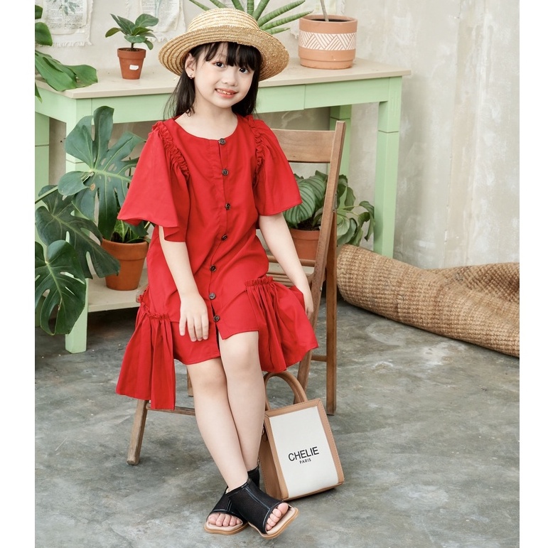 Váy đầm bé gái xòe cách điệu hè đính cúc vải trượt nhật cao cấp Sunkid KC màu đỏ, hồng size trẻ em 4-12 tuổi t