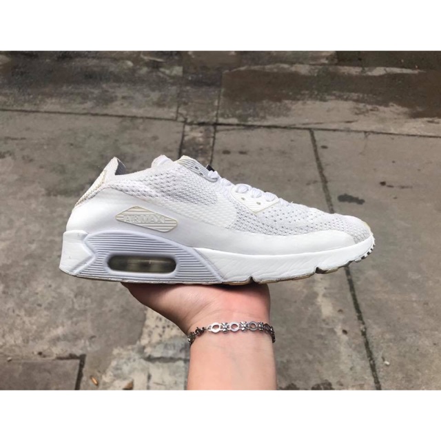 Airmax 90 Flynit Size: 40.5  Cond 8.5