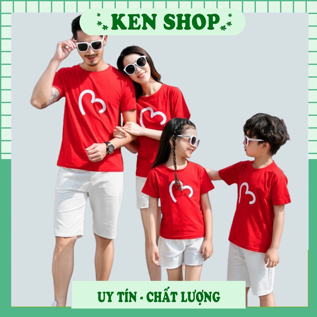 Áo thun gia đình đỏ in hình trái tim