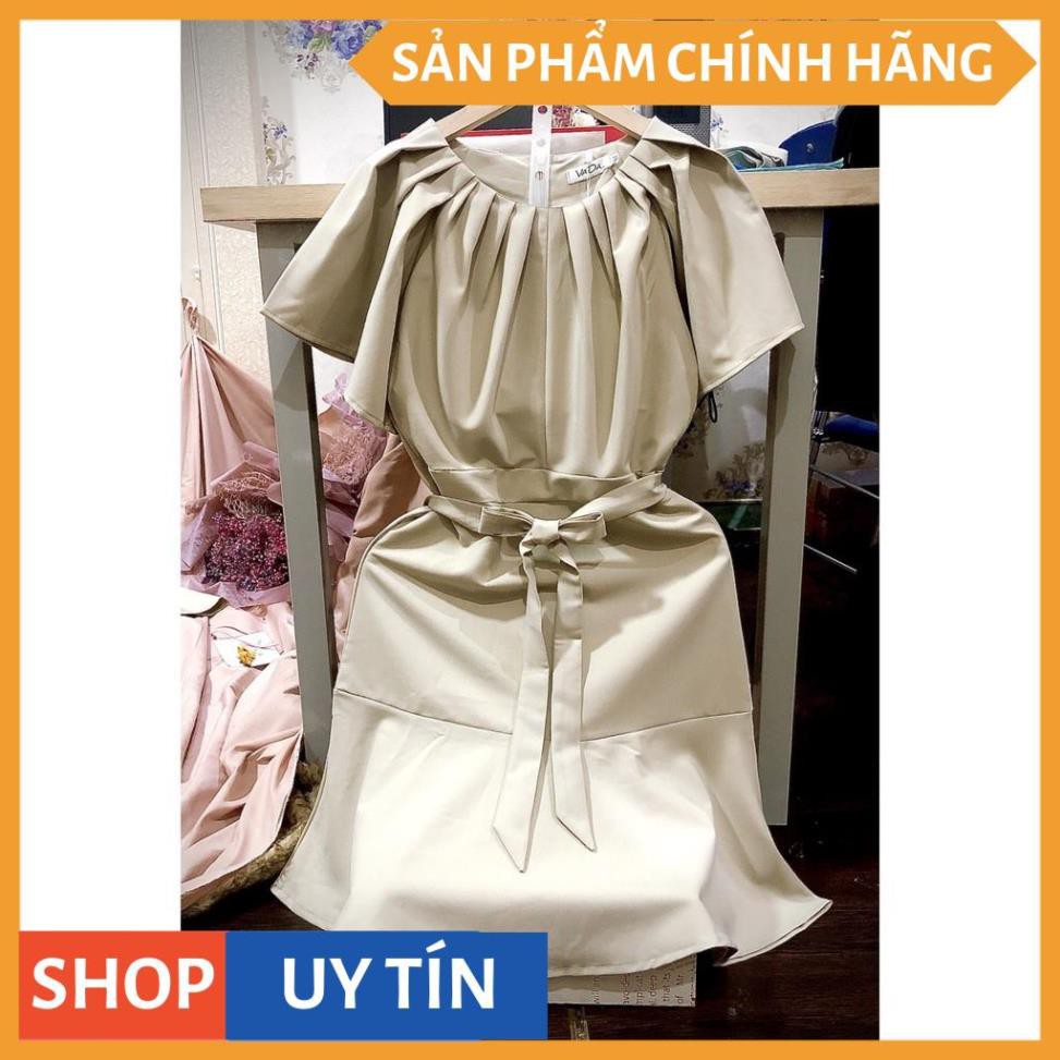 Đầm dáng suông công sở đuôi cá xinh đẹp, cổ xếp ly trẻ trung, thanh lịch, hàng cao cấp giá rẻ - Thời Trang VADA.vn -V022 | BigBuy360 - bigbuy360.vn