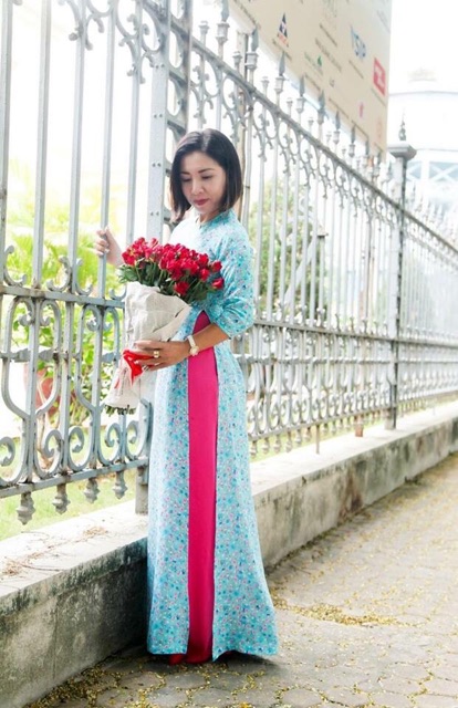 Áo dài  hoa nhí lụa Thái Tuấn