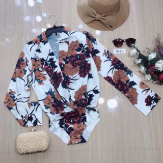 Áo sơmi cổ vesr