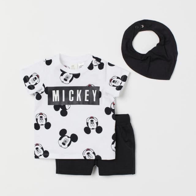 Set mickey quần đùi có yếm cổ