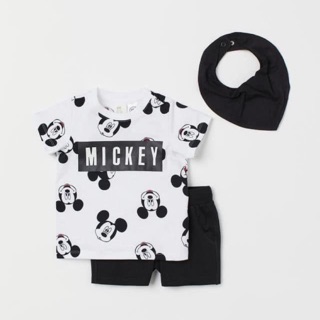 Set mickey quần đùi có yếm cổ