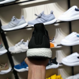 (Video cận cảnh) GIÀY SNEAKERS ULTRA BOOST 5.0 ĐEN TRẮNG