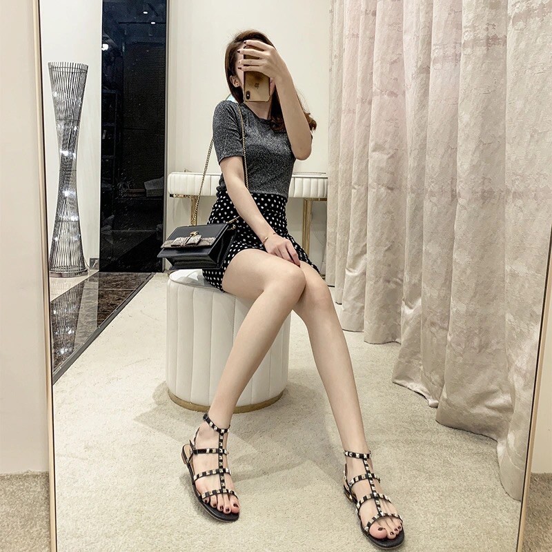 (Hàng sẵn) Sandal đinh tán