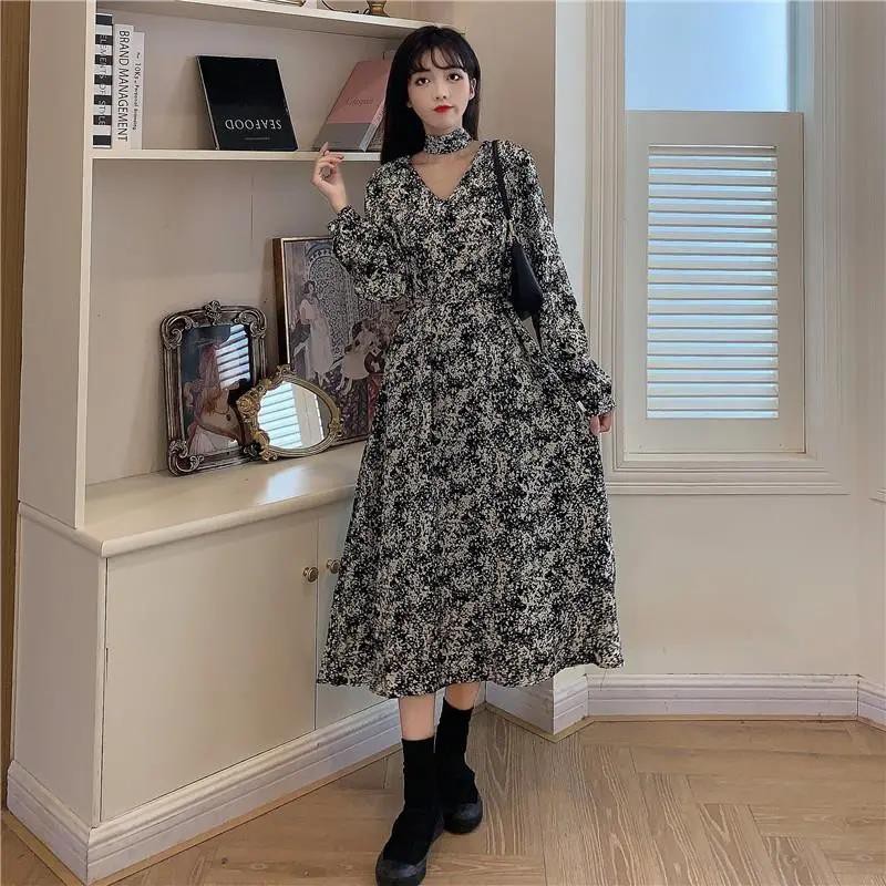 Đầm tay dài cổ chữ V in hoa kiểu Pháp cổ điển | BigBuy360 - bigbuy360.vn