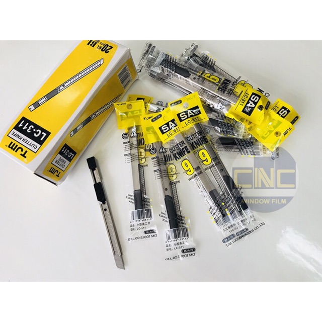 1 Hộp dao trổ 10mm gồm 10 chiếc
