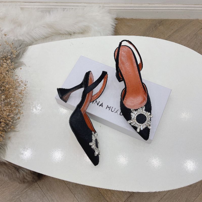 Giày cao gót Ami lụa tag hoa đá mặt trời bản hở gót đen trắng