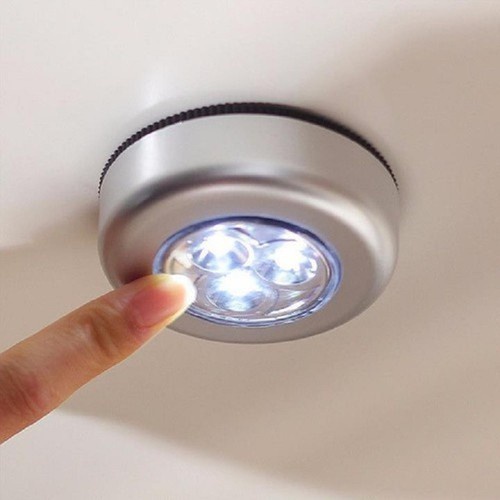 Đèn led dán tường 3 bóng tiện lợi Store4girls