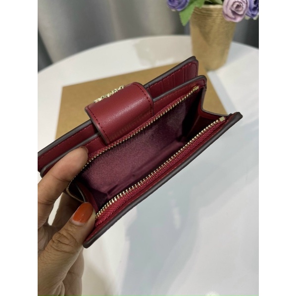 Ví Coach Medium hoa văn trẻ trung