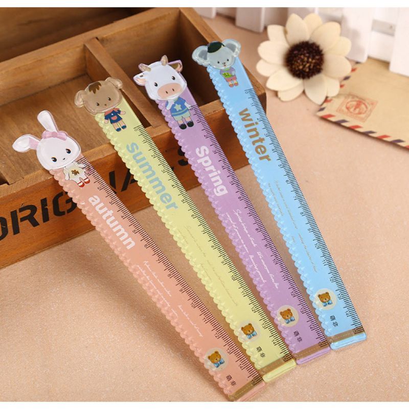 Thước mica trong hình 15cm