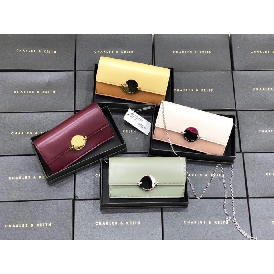 ❌Charles keith CHAIN LINK CLASSiC WALLET ❌