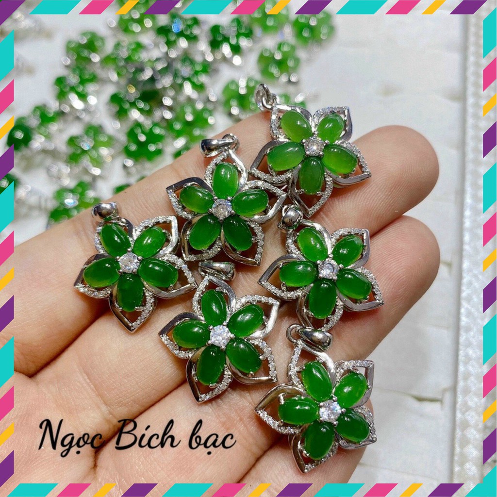 Hàng top mặt dây chuyên đá ngọc với mẫu mã hoa 5 cánh có bọc cưc đẹp,mặt lên vân xanh ngọc cực chuẩn màu may mắn