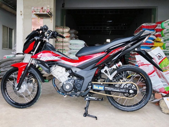 Choá đèn pha Sonic 150R Chính hãng Indo " luôn giắc sinhan "