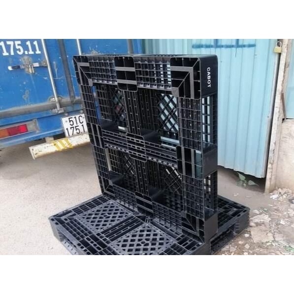 Pallet Nhựa, Pallet Cũ 110x110x12cm/ Tải Trọng 700Kg/ Màu Đen/ Pallet Nhựa 1 Mặt/ Pallet Nhựa Kê Hàng/ Pallet Cũ Giá Rẻ