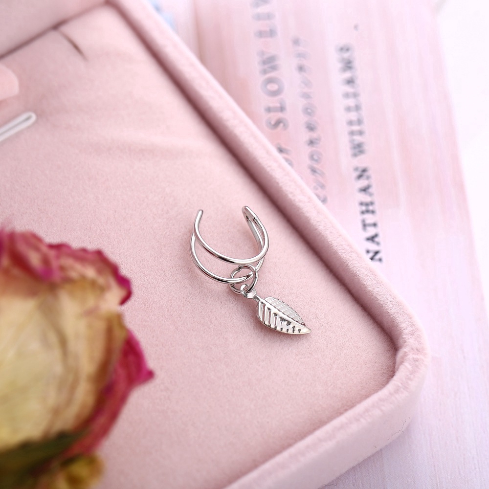 Hoa tai dạng kẹp hình chiếc lá thời trang cho nữ