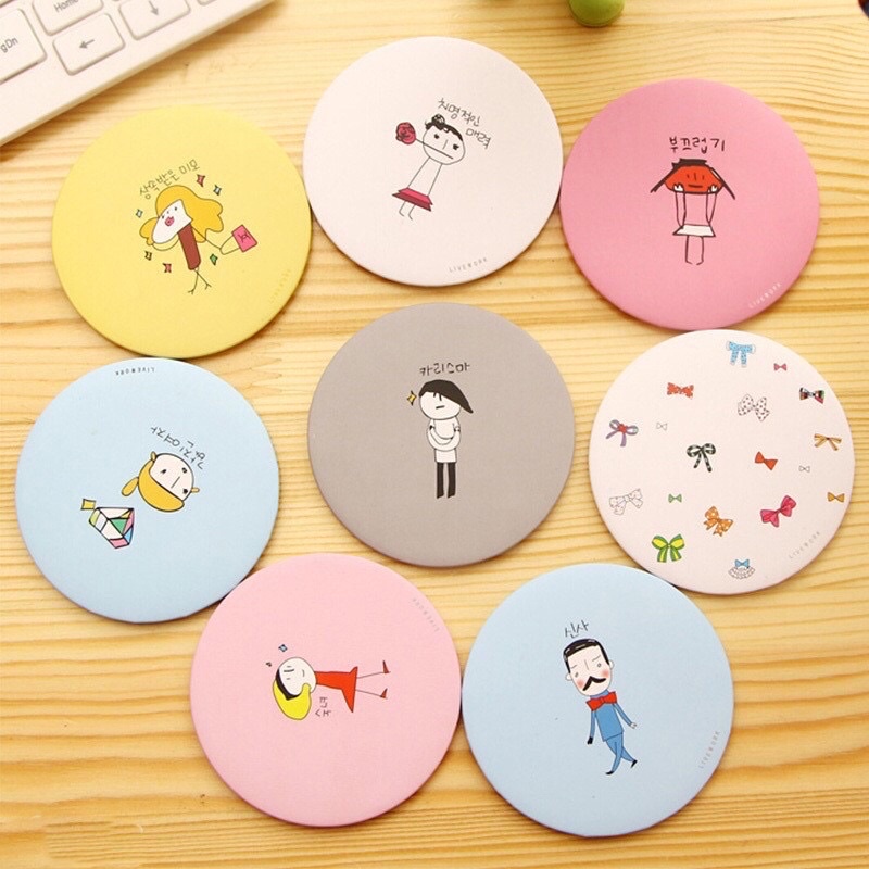 Gương trang điểm mini bỏ túi tiện lợi