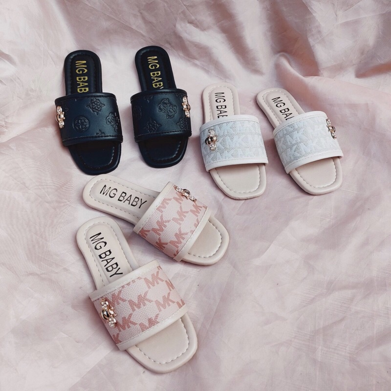 Dép lê bé gái đính ong size từ 21-35