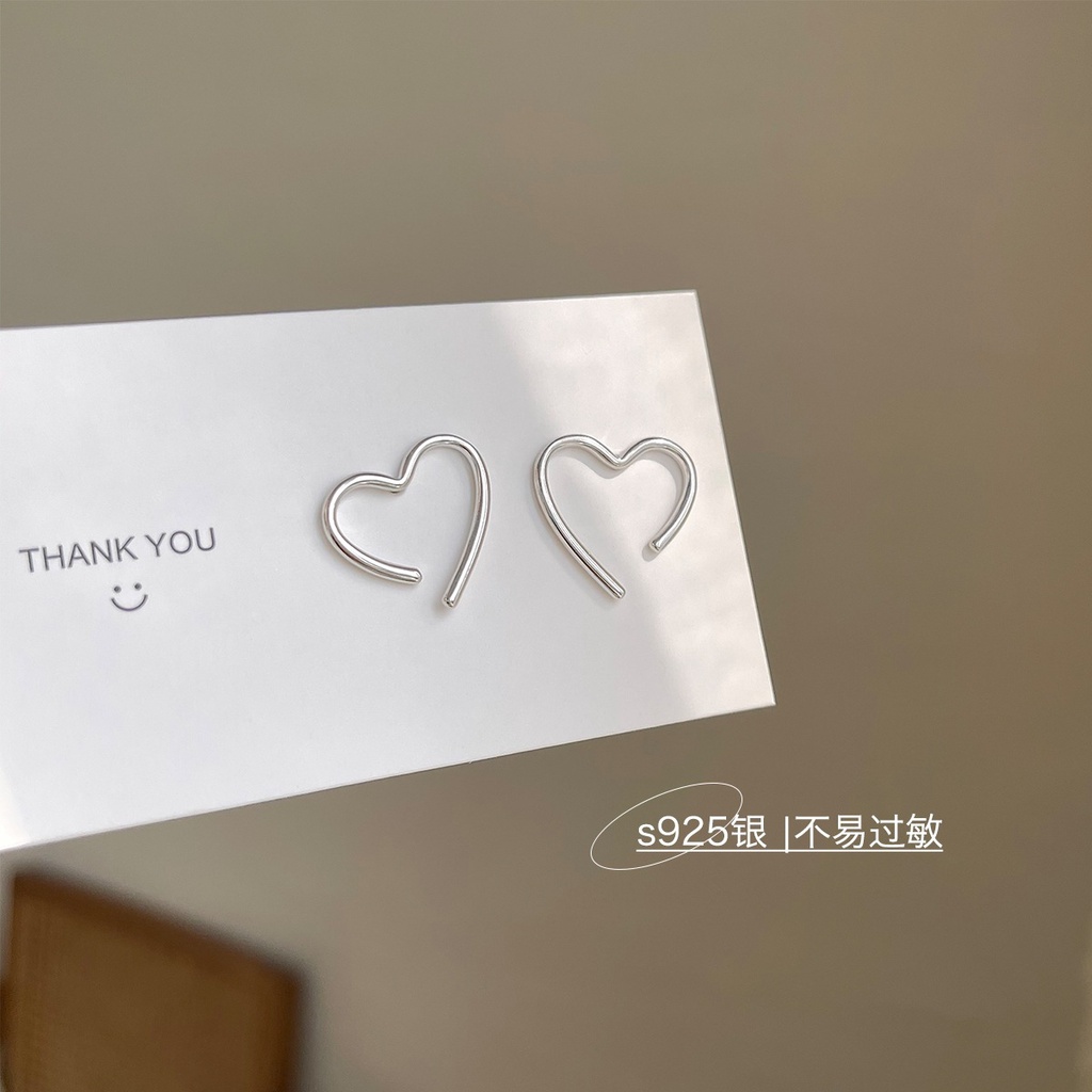 Đôi Khuyên Tai Hình Trái Tim Thời Trang Dành Cho Nữ