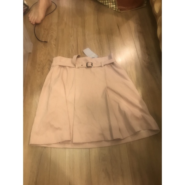 chân váy up to second màu be
