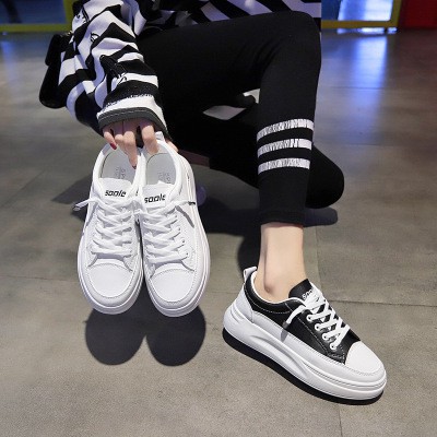 GIÀY THỂ THAO NỮ XINH XẮN. KIỂU DÁNG THỂ THAO NĂNG ĐỘNG. ĐỘN ĐẾ 4CM TĂNG CHIỀU CAO HIỆU QUẢ. | BigBuy360 - bigbuy360.vn