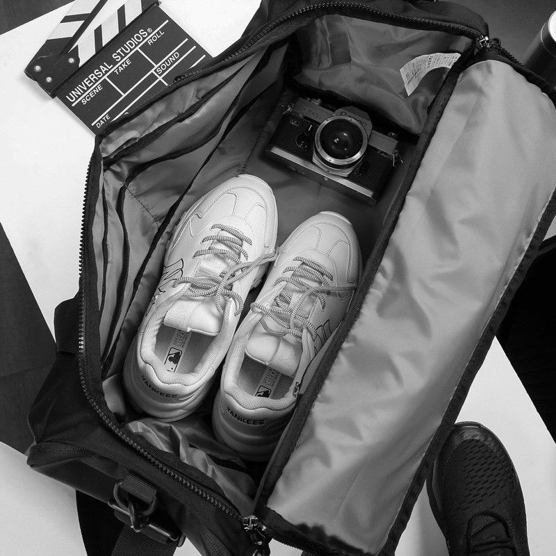 Túi du lịch gym thể thao đen logo