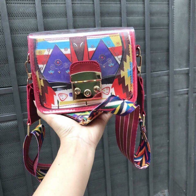 Túi đeo chéo thổ cẩm
