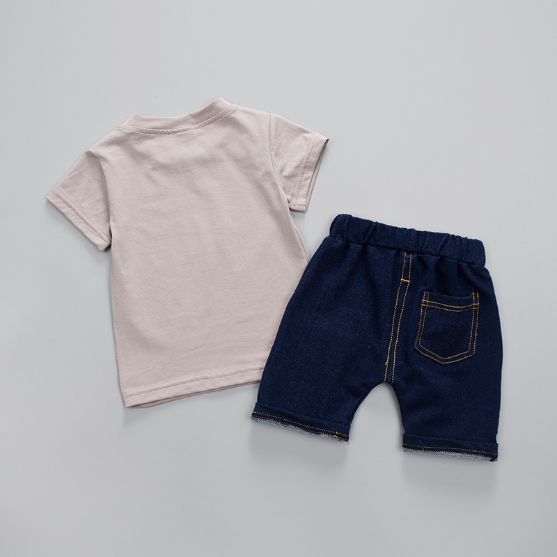 Set áo thun phối chữ + quần Jeans thời trang cho bé