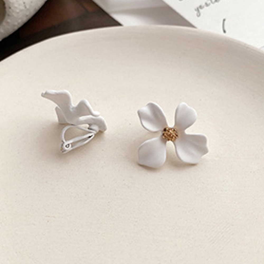 Khuyên kẹp vành tai không xỏ lỗ hình hoa đơn giản phong cách Hàn Quốc cho nữ