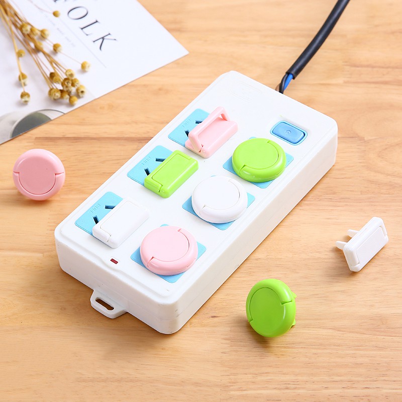 Bộ 5 Nút Bịt Ổ Cắm Điện Có Tay Nắm - Chống Giật - An Toàn Cho Bé