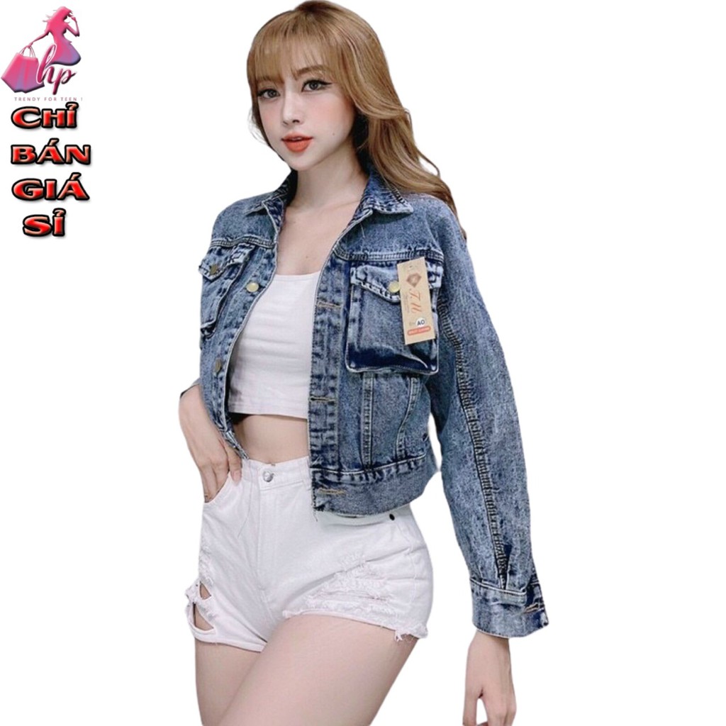 áo khoác jeans nữ form lửng cao cấp tay dài phối túi hộp màu muối tiêu cổ bẻ mẫu mới thời trang 2021