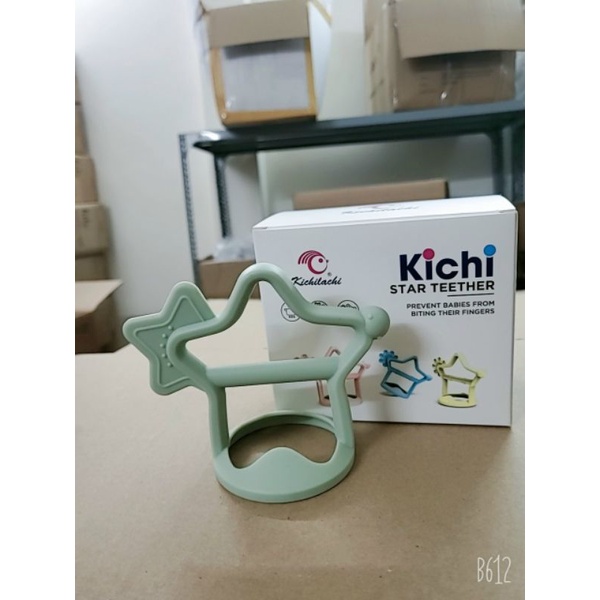 (chọn màu) Gặm nướu hình ngôi sao, chất liệu silicon an toàn cho bé giúp bé đỡ ngứa răng lợi