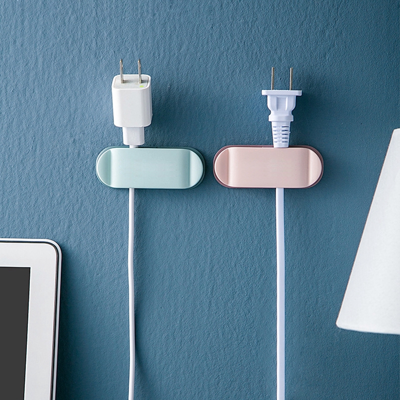 Set 4 Móc Dán Tường Treo Phích Cắm Điện Tiện Lợi