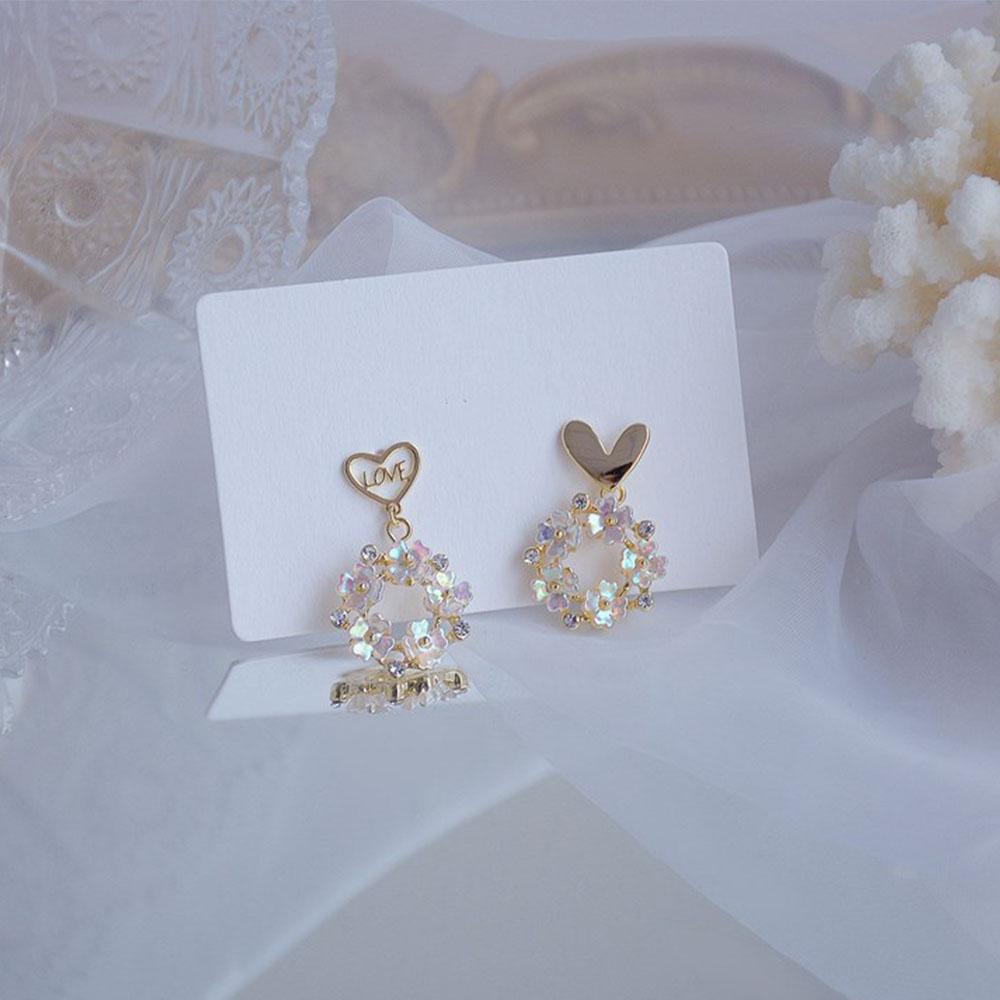 Khuyên Tai Hình Trái Tim Và Chữ Love Nhiều Màu Sắc