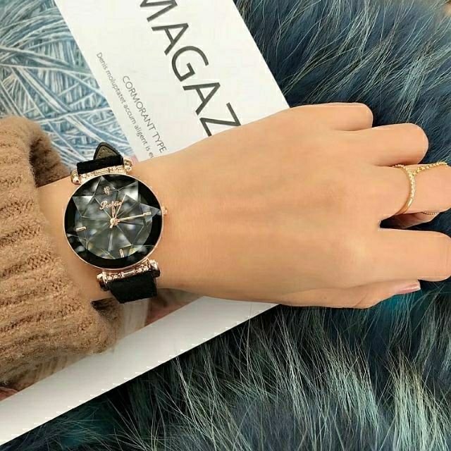 Đồng Hồ Nữ SCOTTIE 9025 Mặt Vát Kim Cương Chính Hãng