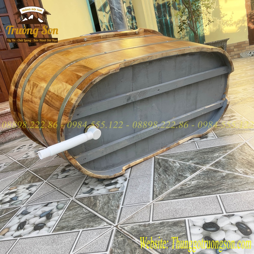 Bồn tắm gỗ pơmu dáng oval - Sản phẩm cao cấp