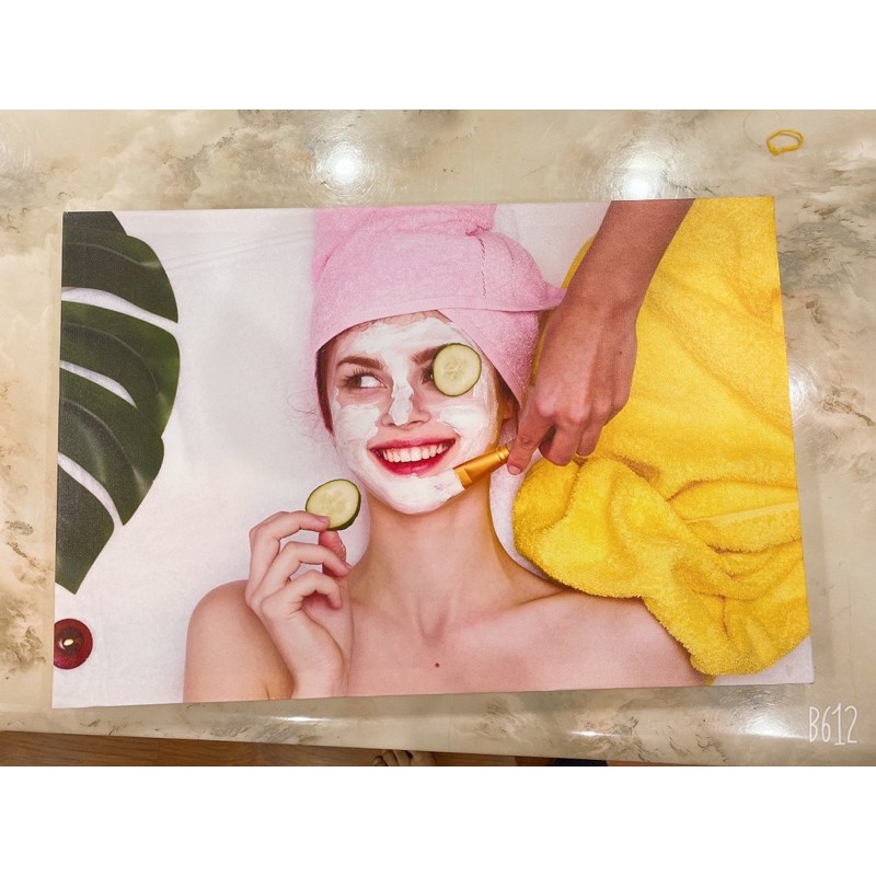 tranh treo tường spa , tiệm nail, thẩm mỹ viện chất liệu vải canvas 40x60cm