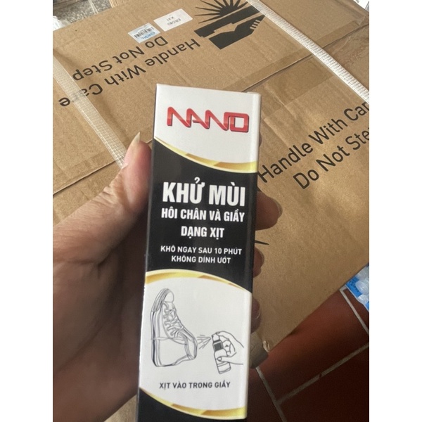 Xịt khử mùi Nano ( xịt giày , mũ bảo hiểm)