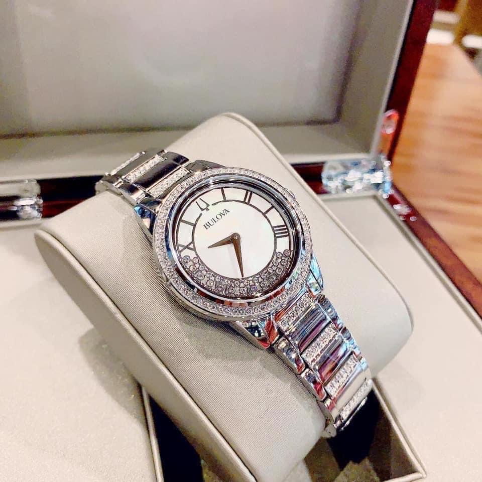 Đồng hồ nữ Bulova đá chạy, dây đính đá Swarovski