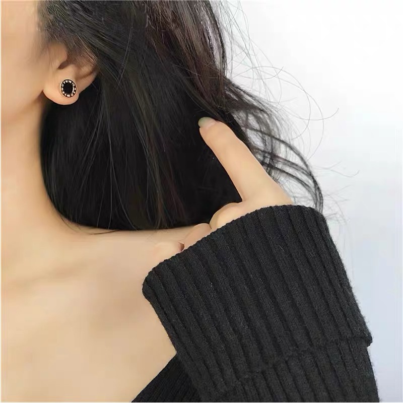 Khuyên Tai Thép Titan Đính Đá Mã Não Đen Phong Cách Hàn Quốc Thời Trang Cho Nữ