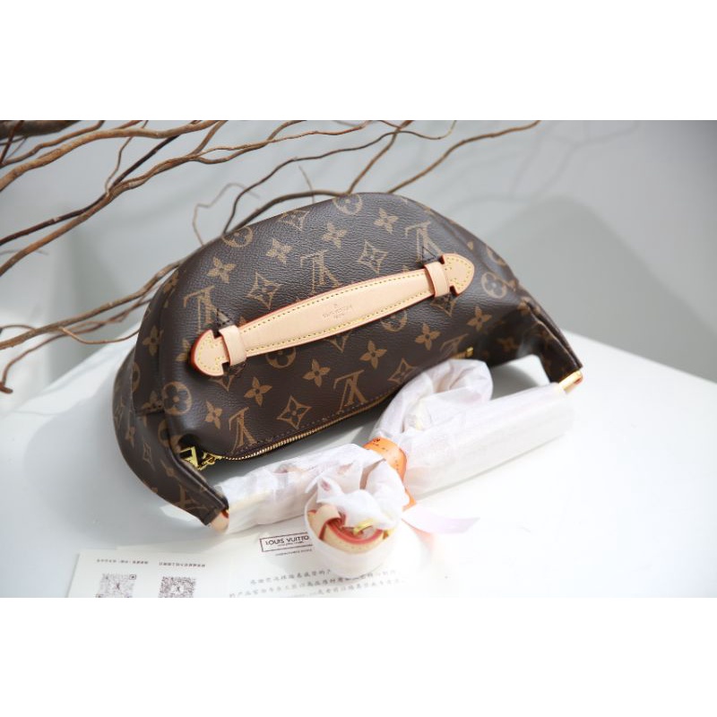 Túi LV bumbag cá tính(nam&amp;nữ)ok chất da thật phụ kiện đẹp sắc nét lót kèm code fullbox nam châm